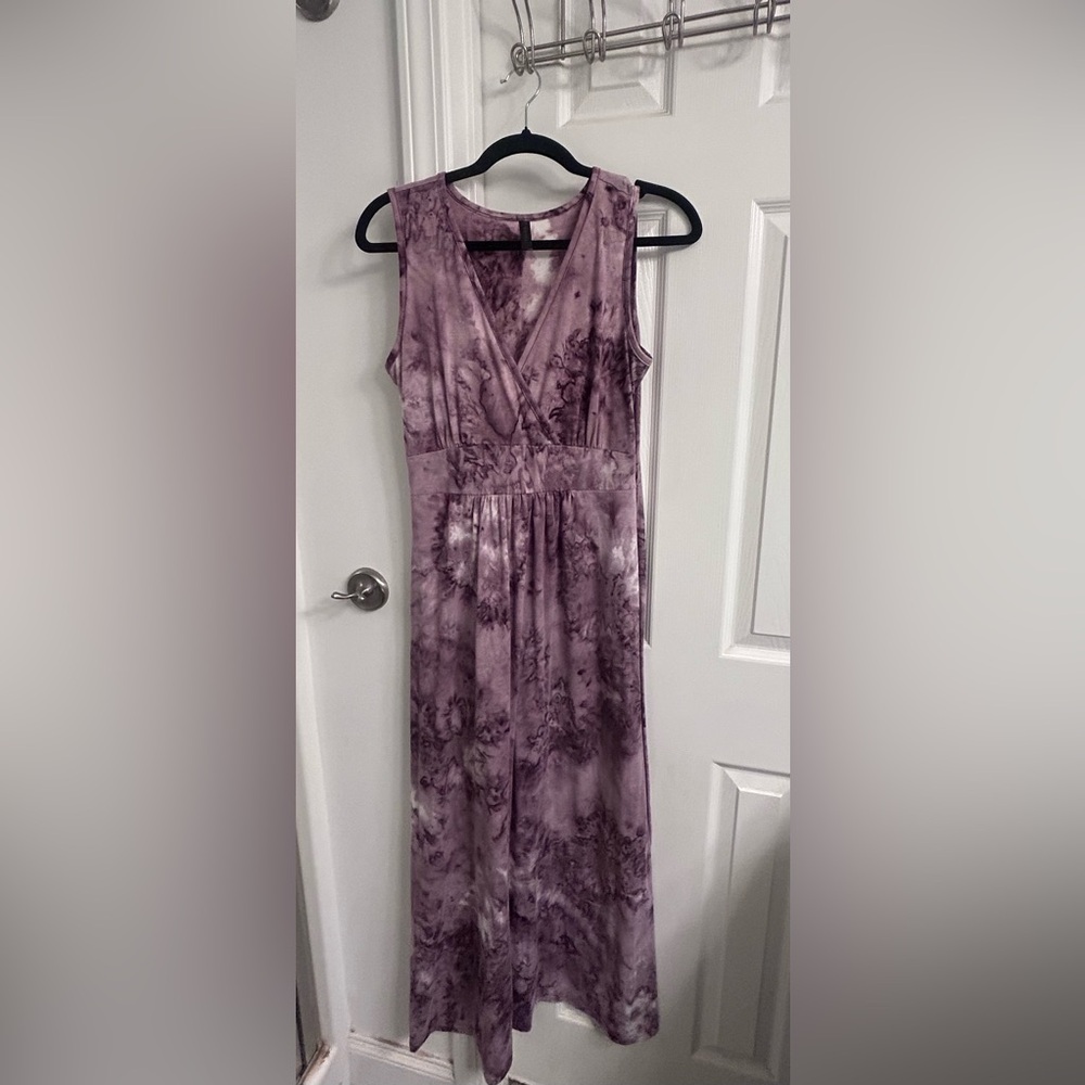 Elegant Purple Tie-Dye Dress